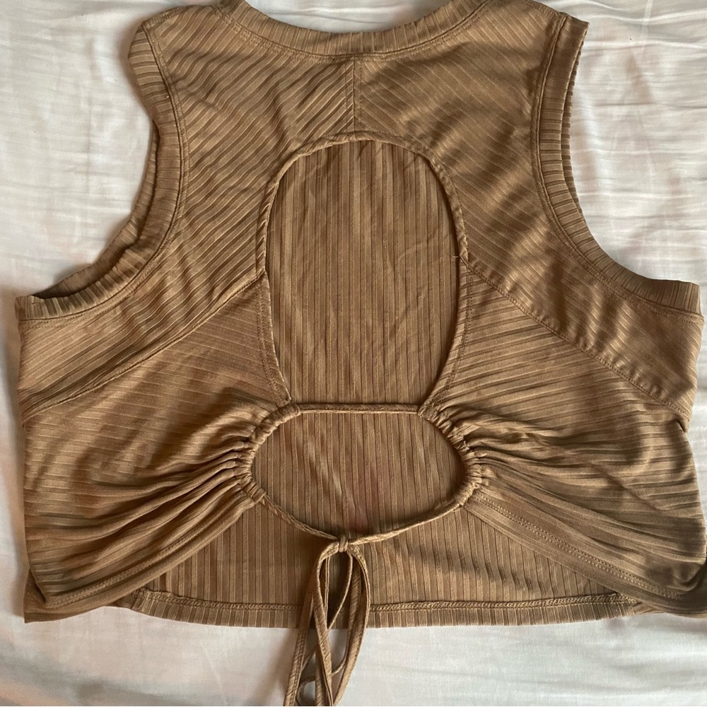 CROP TOP - Picture 2 of 3